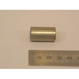 SP 005 879 Bush